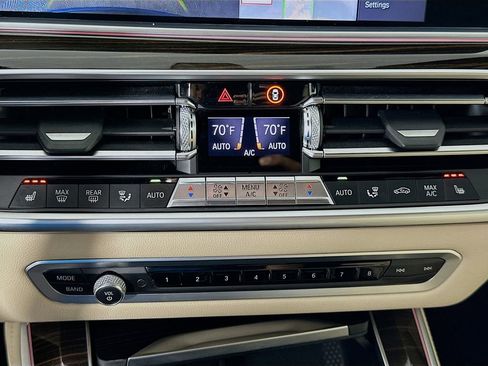 Used 2020 BMW X5 sDrive40i w/ Premium Package RWD image 16
