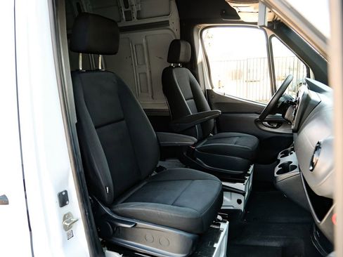 Used 2019 Mercedes-Benz Sprinter 144 Cargo w/ Driver Convenience Package image 26