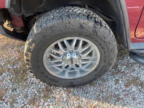 Used 2003 HUMMER H2 Sport Utility w/ Preferred Equipment Group image 39