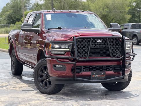 Used 2021 RAM 3500 Limited AWD/4WD image 3