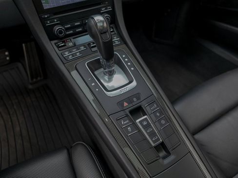 Used 2019 Porsche 911 Turbo S image 33