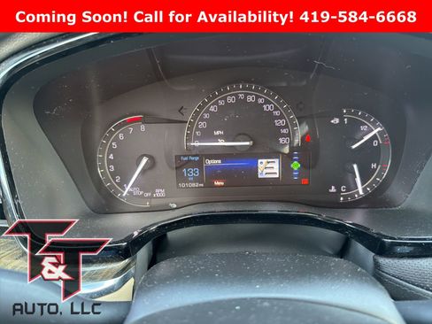 Used 2017 Cadillac XT5 FWD image 11