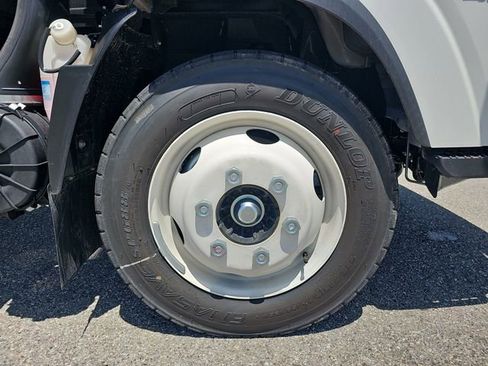 New 2024 Chevrolet Low Cab Forward RWD image 29