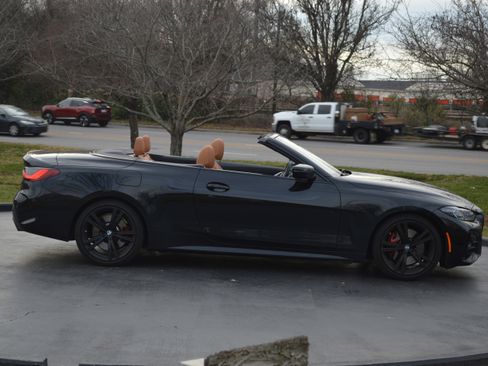Certified 2024 BMW 430i Convertible w/ M Sport Package image 12
