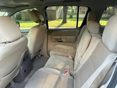 Used 2013 Nissan Armada SV image 7