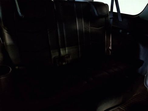 Used 2016 Cadillac Escalade ESV Luxury image 11