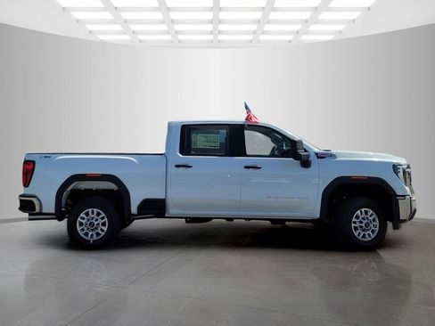 New 2026 GMC Sierra 2500 Pro w/ X31 Off-Road Package AWD/4WD image 3