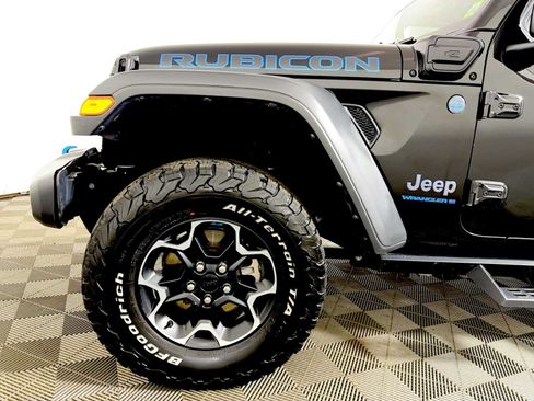 Used 2023 Jeep Wrangler Unlimited Rubicon 4xe w/ Cold Weather Group AWD/4WD image 8