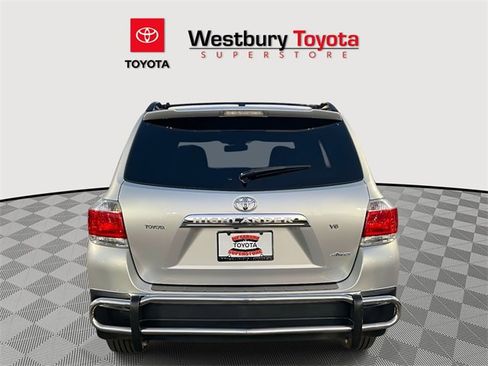 Used 2012 Toyota Highlander 4WD image 9