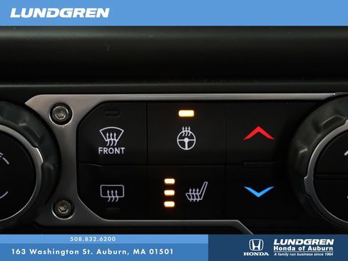Used 2022 Jeep Wrangler Unlimited Rubicon 392 AWD/4WD image 24