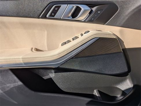 Used 2022 BMW X5 sDrive40i w/ Premium Package image 28