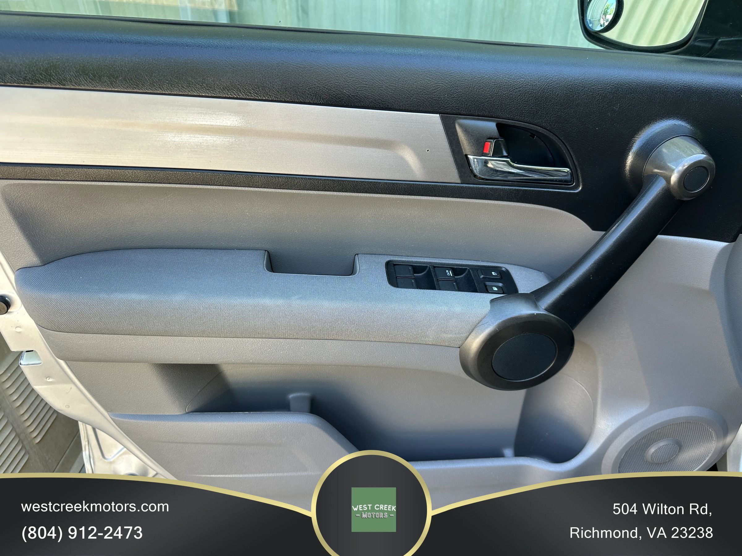 Used 2011 Honda CR-V LX image 16