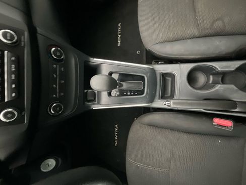 Used 2017 Nissan Sentra S FWD image 19