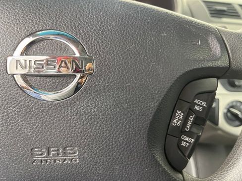 Used 2003 Nissan Altima 2.5 S image 10