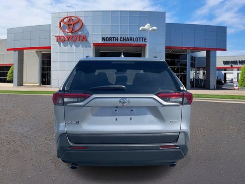 Used 2025 Toyota RAV4 XLE w/ Convenience Package FWD image 7