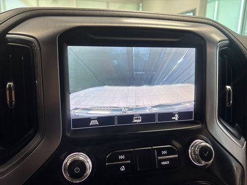 Used 2022 GMC Sierra 1500 SLT AWD/4WD image 26
