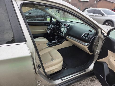 Used 2016 Subaru Outback 2.5i Limited AWD/4WD image 20