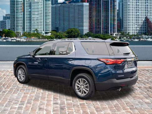 Used 2023 Chevrolet Traverse LT FWD image 7