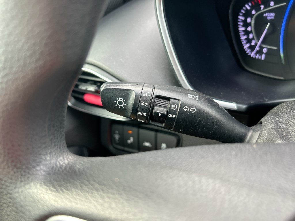 Used 2020 Hyundai Santa Fe SEL FWD image 21