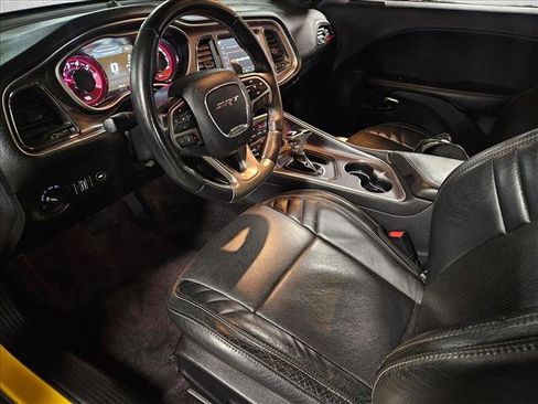 Used 2018 Dodge Challenger SRT Hellcat image 10