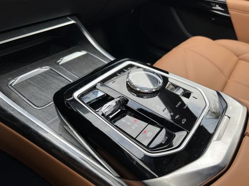 Used 2024 BMW 740i RWD image 26