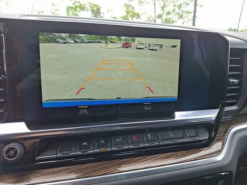Used 2025 Chevrolet Silverado 1500 LT Trail Boss AWD/4WD image 4