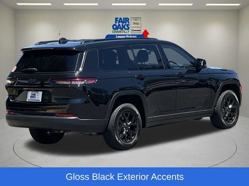 Used 2025 Jeep Grand Cherokee L Altitude AWD/4WD image 8