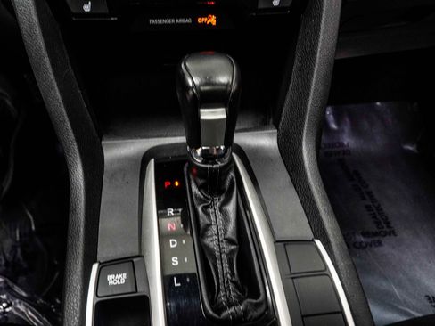 Used 2018 Honda Civic Touring image 18