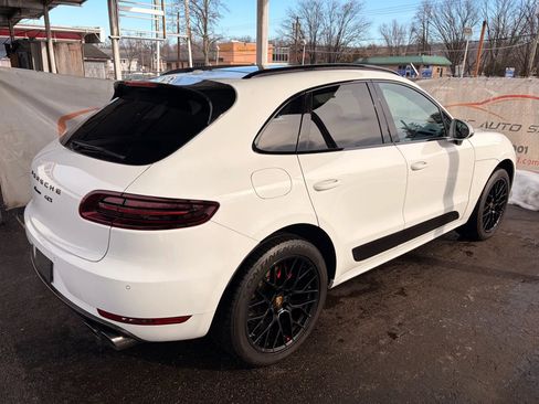 Used 2018 Porsche Macan GTS image 12