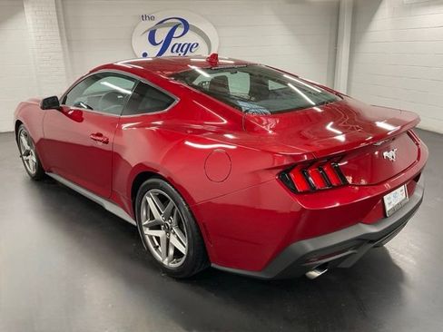 Used 2024 Ford Mustang Coupe RWD image 5