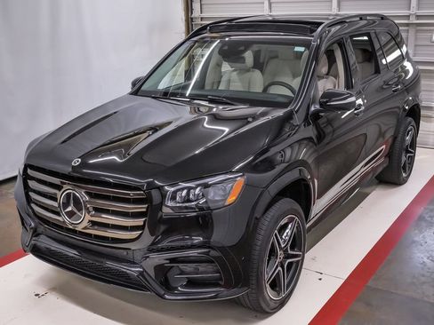Used 2024 Mercedes-Benz GLS 450 4MATIC image 1