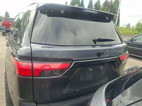 Used 2025 Toyota Sequoia Platinum w/ TRD Off-Road Package AWD/4WD image 9