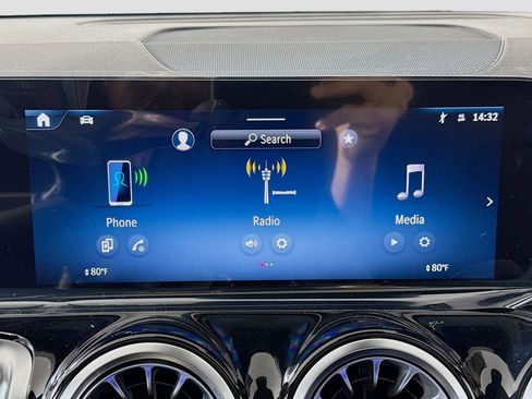 Used 2026 Mercedes-Benz GLB 250 4MATIC image 14