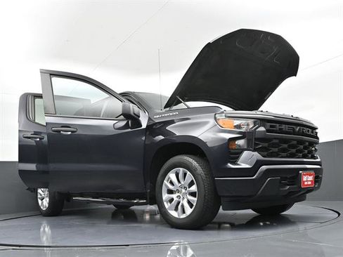 Used 2023 Chevrolet Silverado 1500 Custom image 45