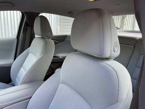 Used 2025 Chevrolet Malibu LT FWD image 23