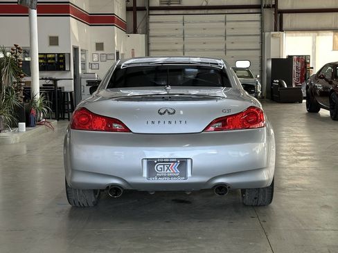 Used 2009 INFINITI G37 Sport w/ Premium Pkg image 4
