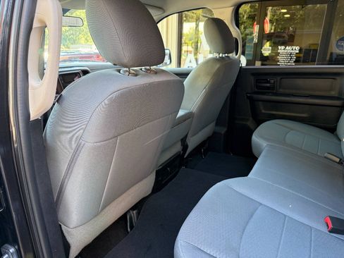 Used 2017 RAM 1500 Express AWD/4WD image 15