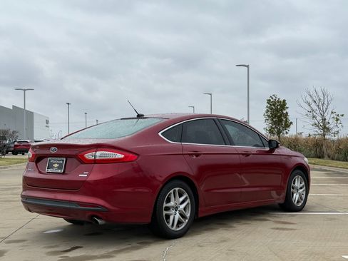 Used 2013 Ford Fusion SE image 7