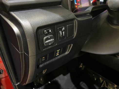 Used 2017 Toyota 4Runner SR5 image 16