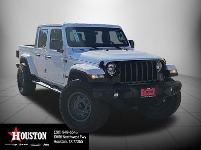 Used 2022 Jeep Gladiator Willys