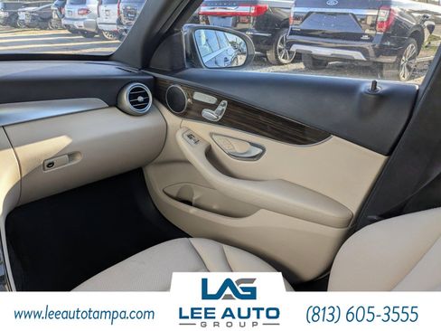 Used 2018 Mercedes-Benz C 300 Sedan w/ Premium Package image 16