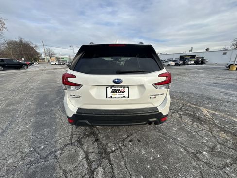 Used 2019 Subaru Forester Premium w/ All-Weather Package image 33