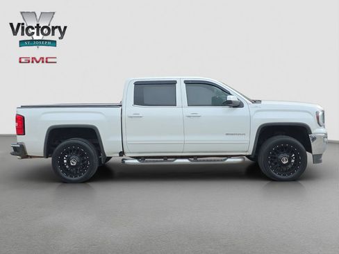 Used 2017 GMC Sierra 1500 SLE w/ SLE Value Package AWD/4WD image 18