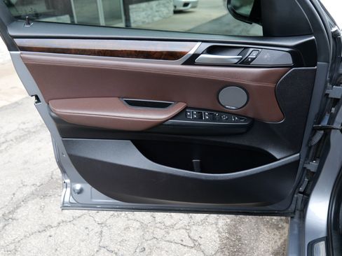 Used 2017 BMW X3 xDrive28i w/ Technology Package image 12