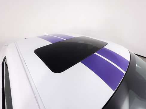 Used 2017 Dodge Challenger SXT Plus image 11