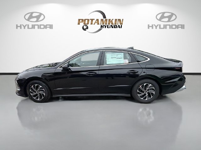 New 2026 Hyundai Sonata Blue FWD image 8