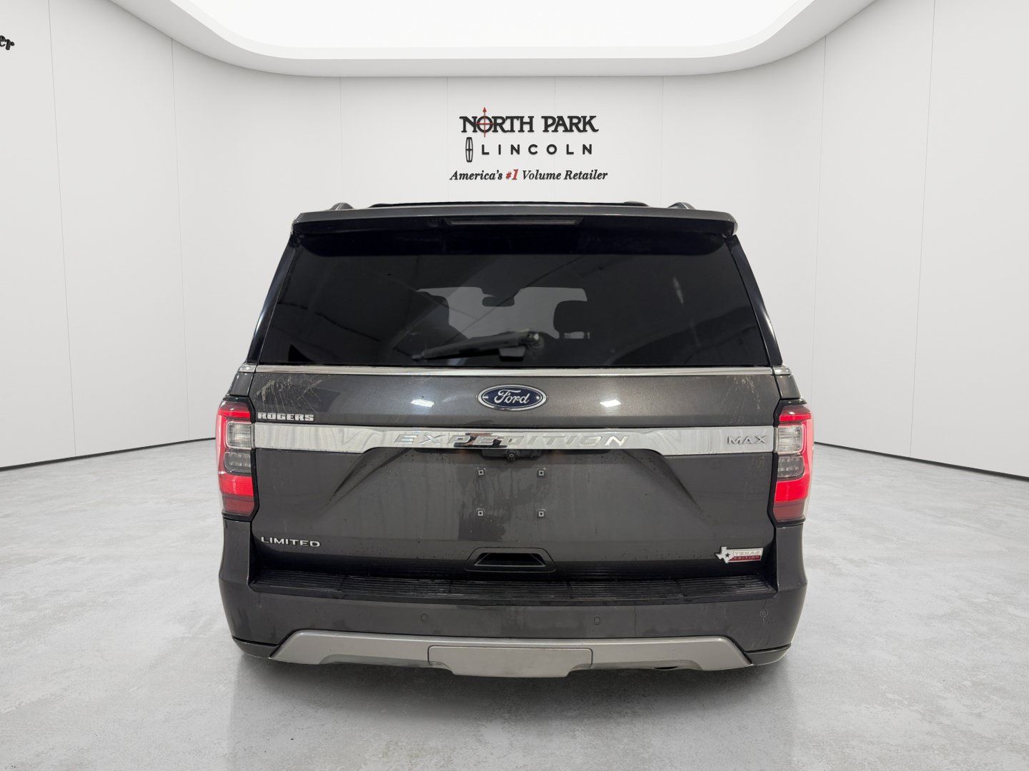 Used 2021 Ford Expedition Max Limited AWD/4WD image 4