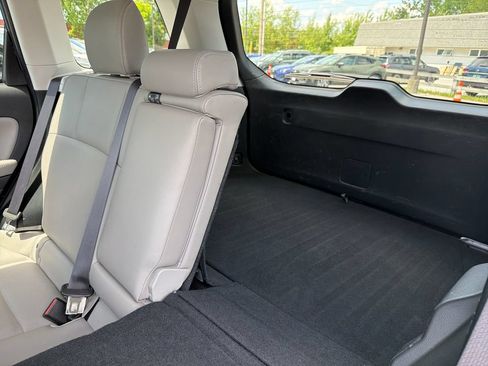 Used 2016 Subaru Forester 2.5i Touring w/ Eyesight & Navigation System AWD/4WD image 24