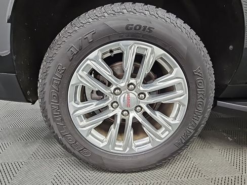 Used 2022 GMC Yukon XL SLT image 50
