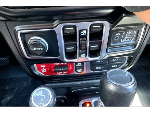 Used 2020 Jeep Gladiator Rubicon AWD/4WD image 27